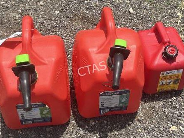 #226-•-(2)-5-gallon-gas-can-&-(1)-2-gallon-can-image-1