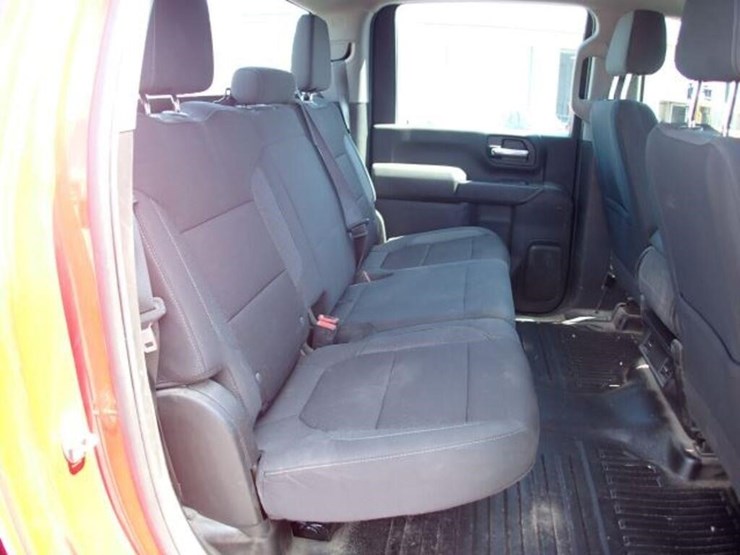 2022-chevrolet-silverado-2500-image-38