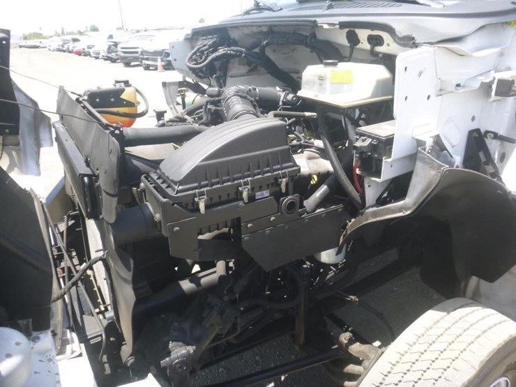 2012-ford-f650-image-19