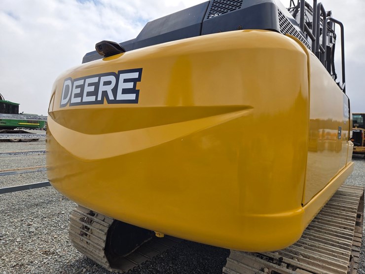2019-deere-160g-lc-image-33