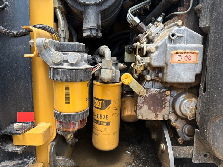 caterpillar-242b-image-47
