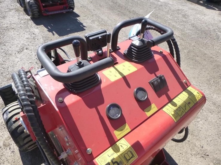 2026-sdlool-323tz-skid-steer-loader-image-14