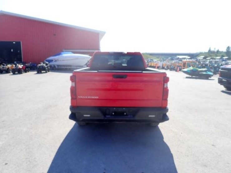2024-chevrolet-silverado-1500-image-6