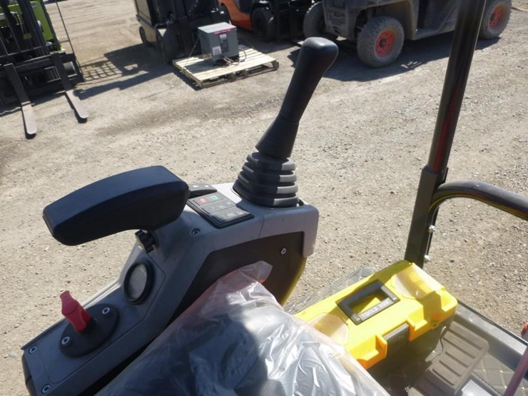 2026-tpm-20k-hydraulic-excavator-image-23