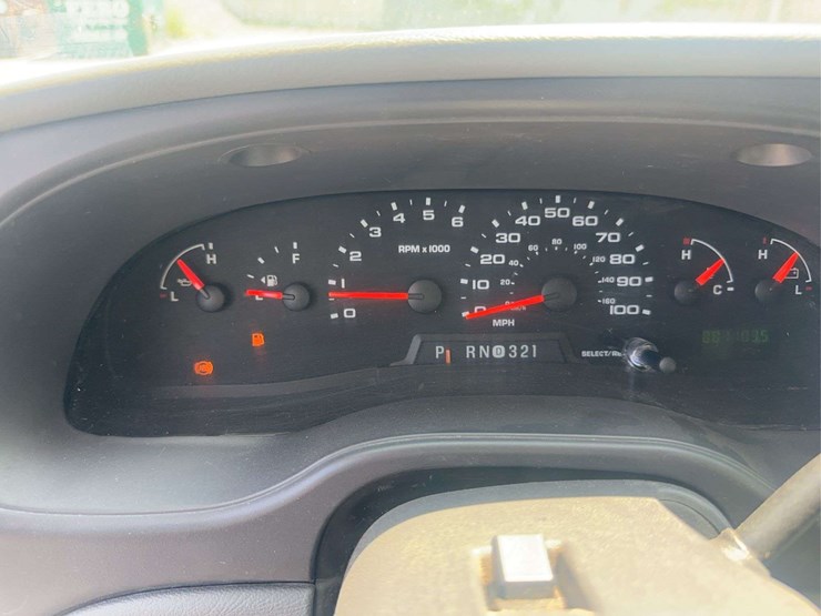 2005-ford-e450-image-25
