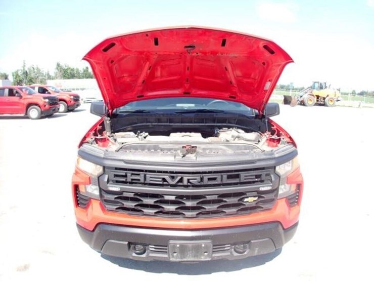 2024-chevrolet-silverado-1500-image-43