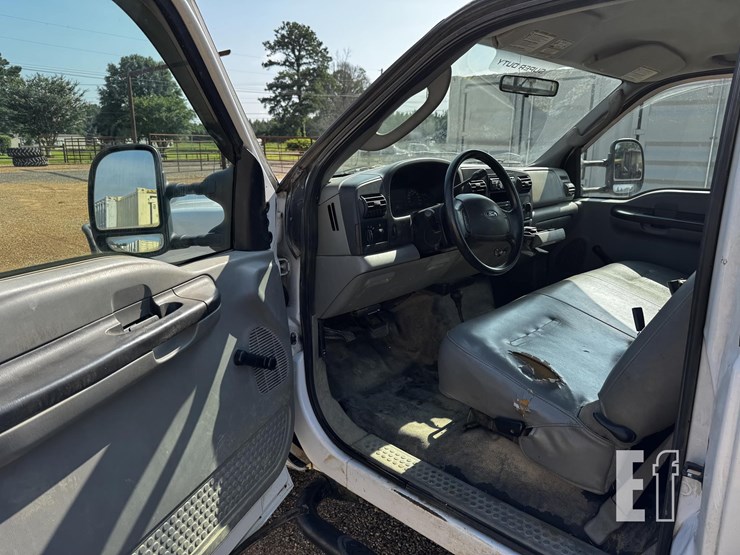 2006-ford-f350-xl-image-10