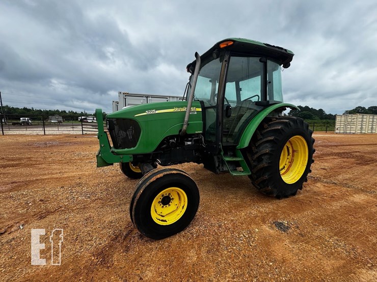 2008-john-deere-5225-image-1
