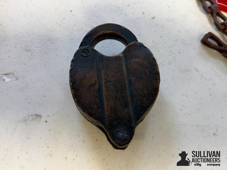antique-locks-image-8