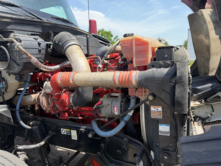 2018-kenworth-t880-image-57