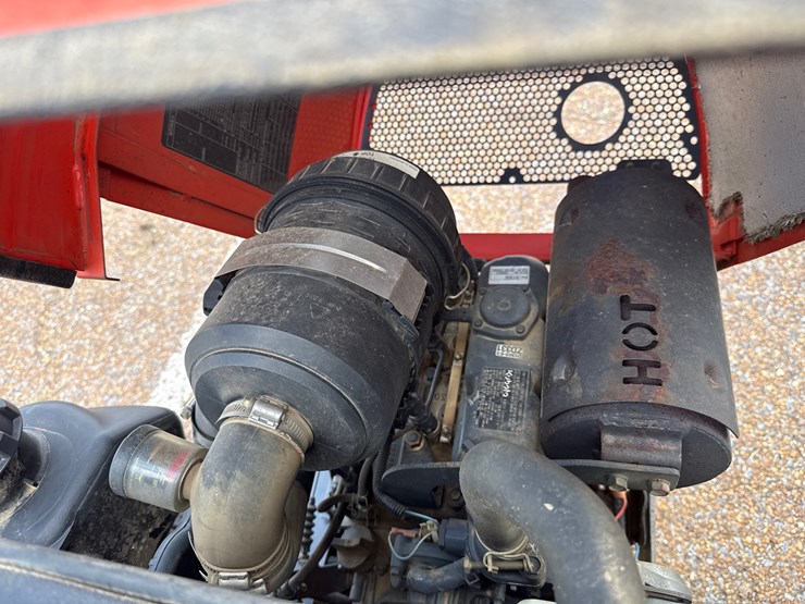 kubota-zd331-image-7