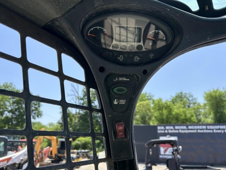 2021-bobcat-s450-image-15