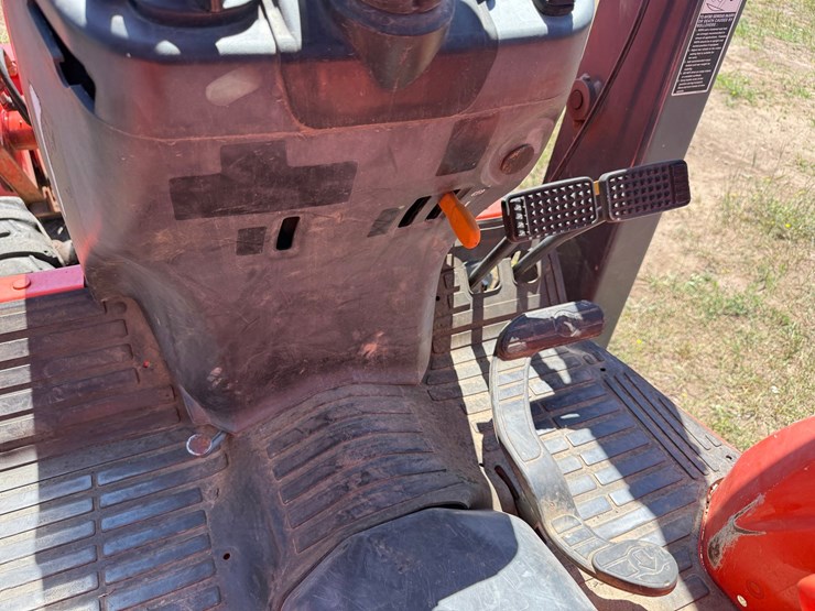 kubota-b26-image-78
