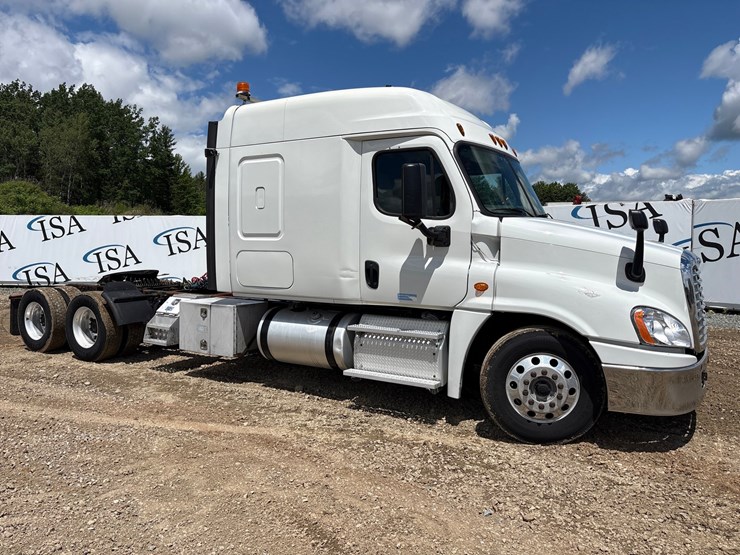 2017-freightliner-cascadia-125-image-7