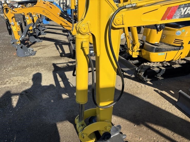yanmar-hydraulic-excavator-image-13