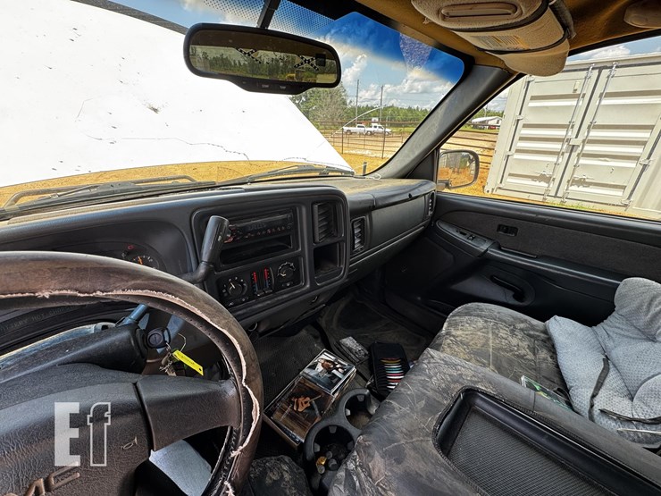2003-gmc-2500sle-image-10