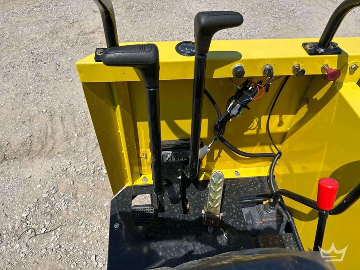 crawler-dumper-with-seat-image-10