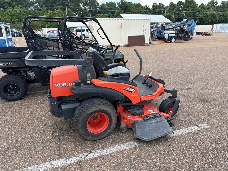 kubota-zd331-image-4