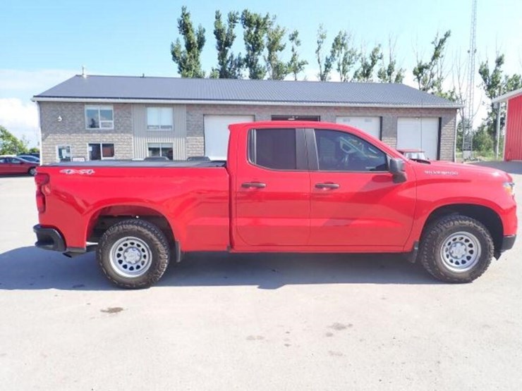 2023-chevrolet-silverado-1500-image-4