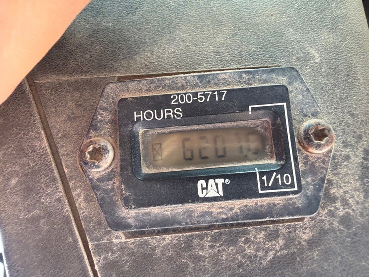 caterpillar-242b-image-60