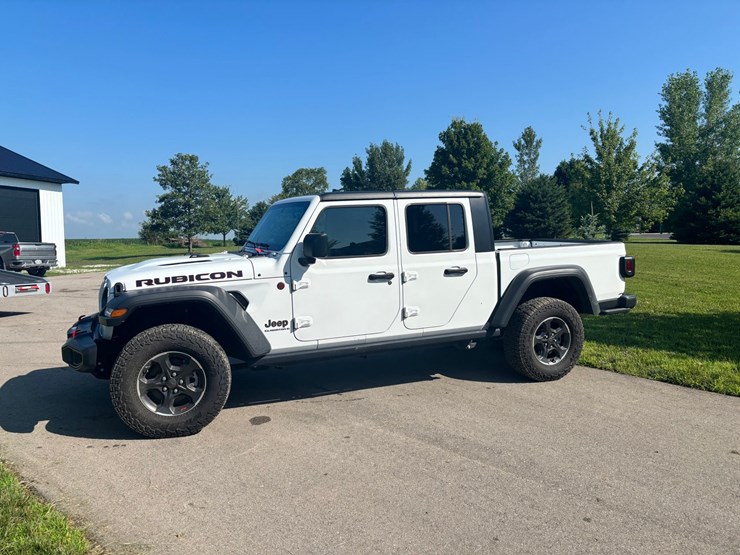 #2170-•-2023-jeep-gladiator-pickup-image-2