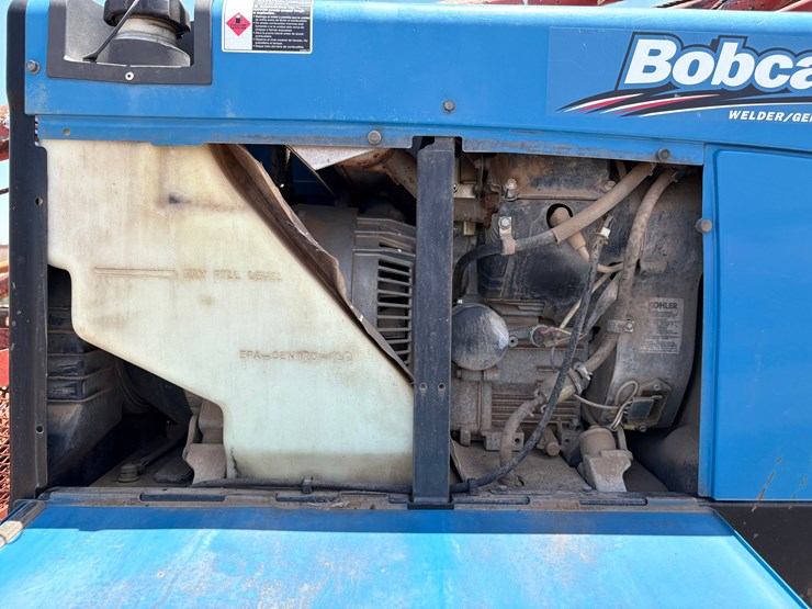 2007-freightliner-m2-106-image-4