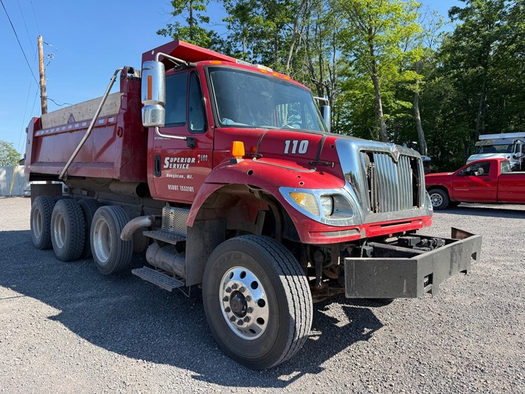 #1422-•-2006-international-7600sfa-tri-axle-dump-truck-image-7