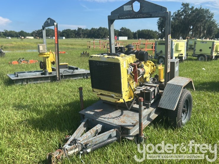 4"-trash-water-pump,-trailer-mounted,-(missing-pump-parts)-image-1