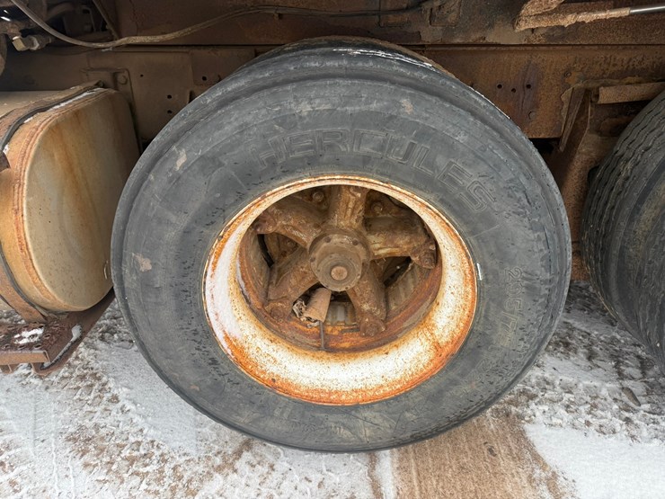 #1434-•-1990-ford-quad-axle-dump-truck-image-58