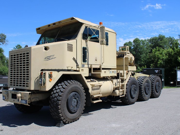 oshkosh-m1070-image-2