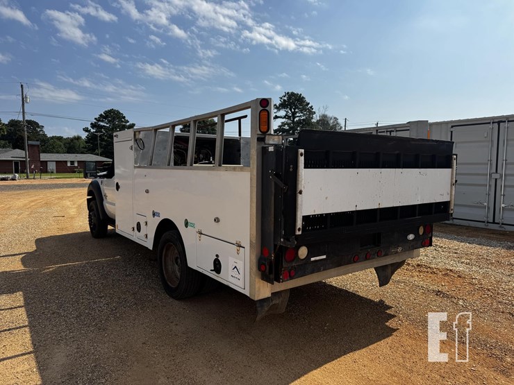 2015-ford-f550-sd-image-3
