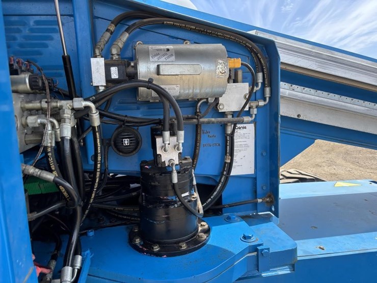 2002-genie-s60-image-25