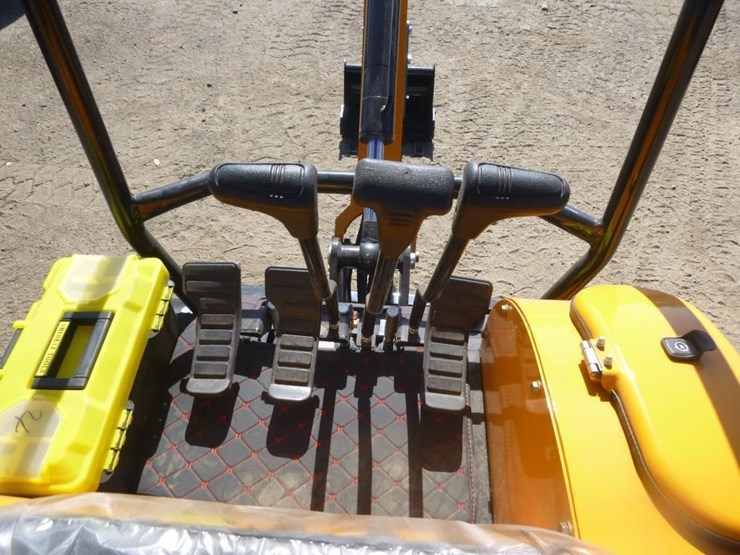 vicsec-vc20k-hydraulic-excavator-image-21