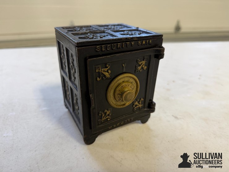 cast-iron-piggy-bank-image-1