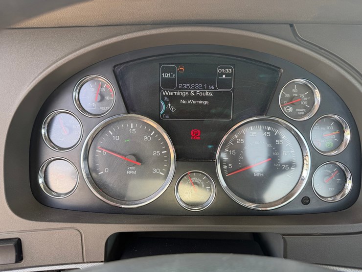2018-kenworth-t880-image-43