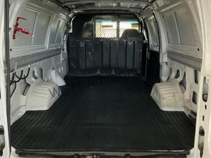 1999-ford-cargo-image-12