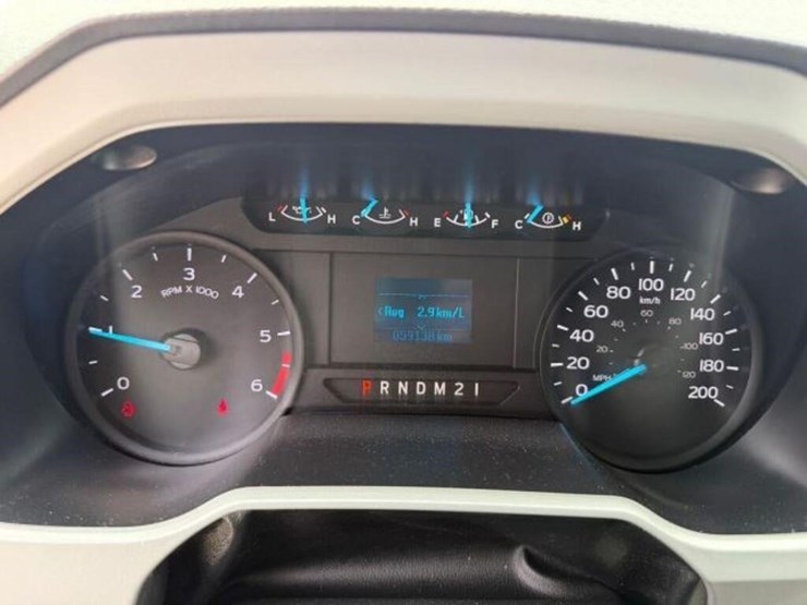 2022-ford-f650-xl-image-12