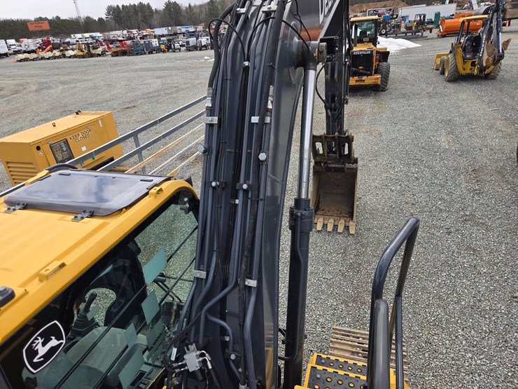 2019-deere-160g-lc-image-36