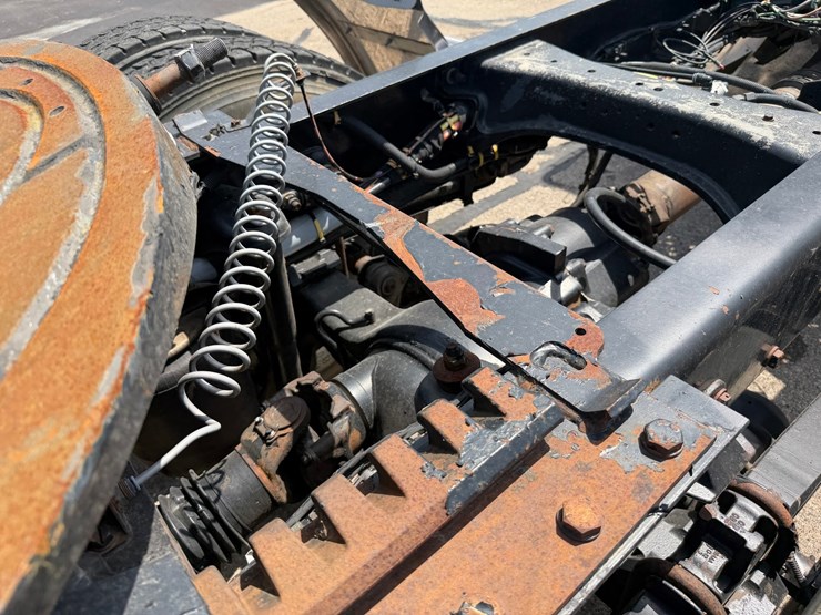 2018-kenworth-t880-image-25