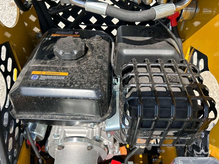 mini-skid-steer-loader-image-8