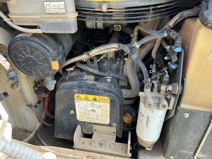 2021-bobcat-t76-image-13