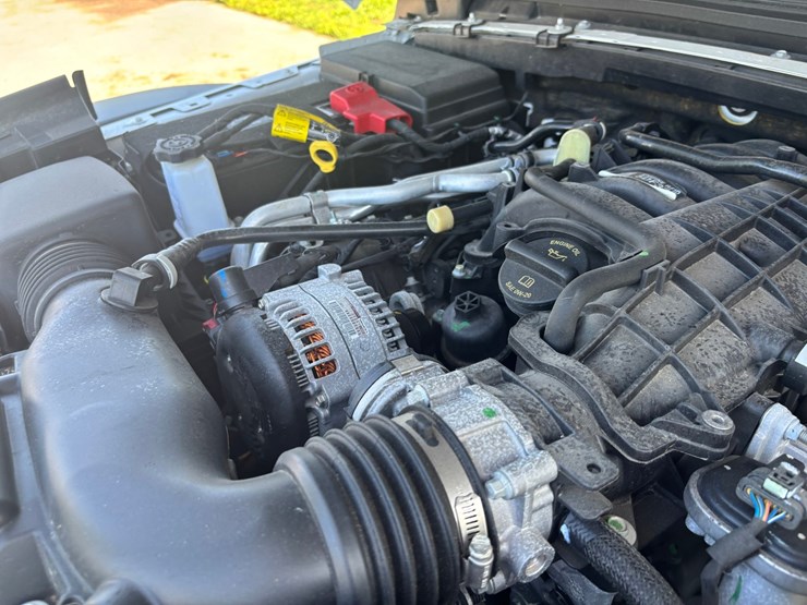 #2170-•-2023-jeep-gladiator-pickup-image-32