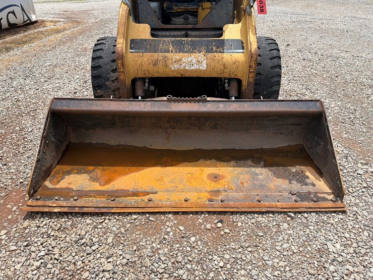 caterpillar-242b-image-9