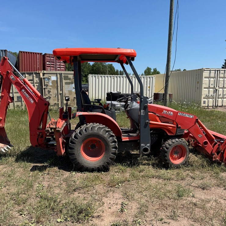 KUBOTA B26