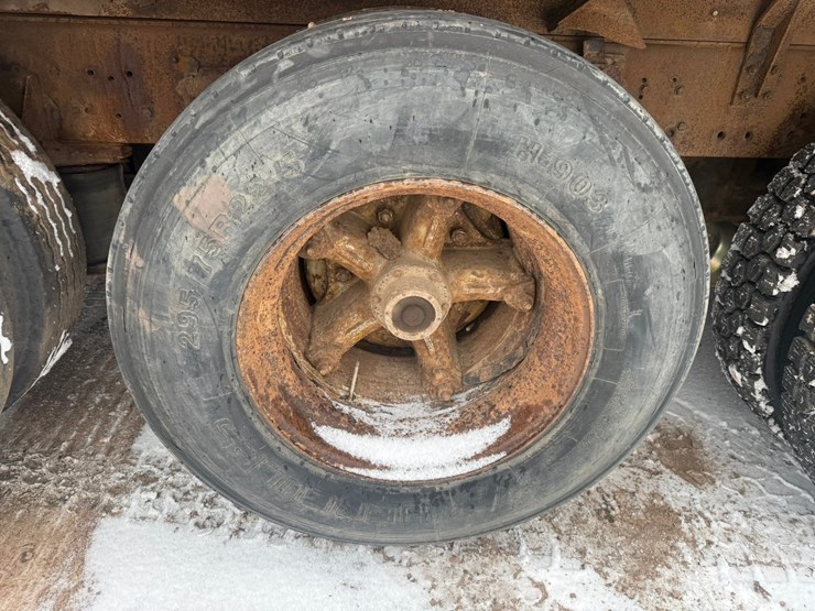 #1434-•-1990-ford-quad-axle-dump-truck-image-60