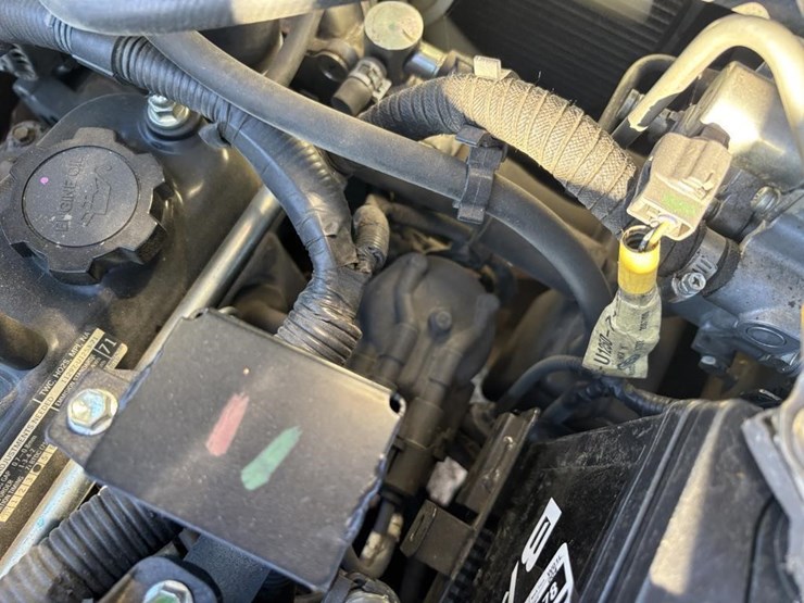 2010-toyota-8fgcu18-image-37
