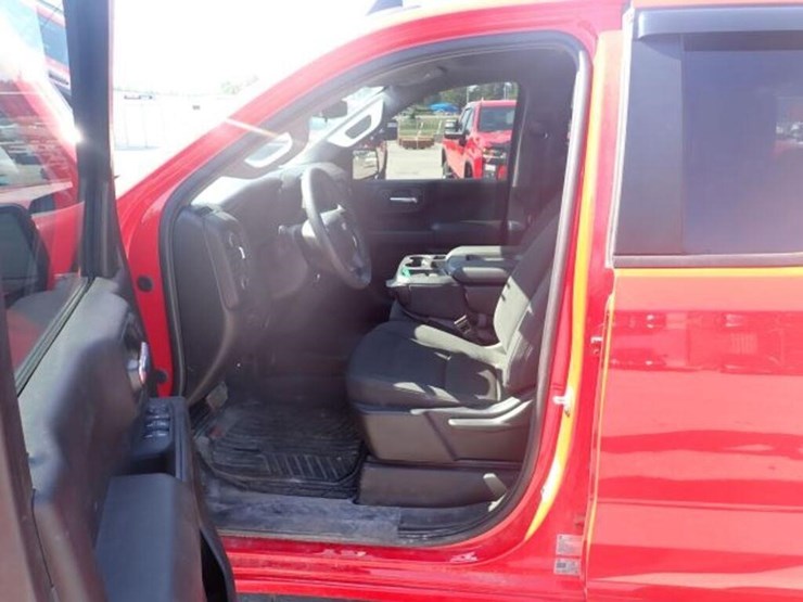 2024-chevrolet-silverado-1500-image-14