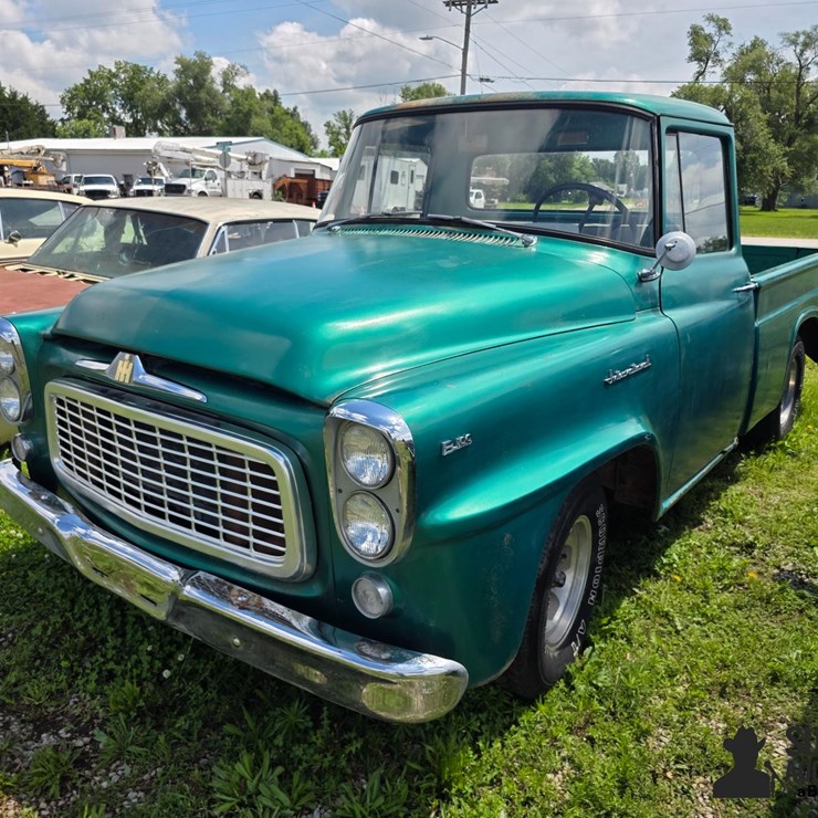1960 INTERNATIONAL B