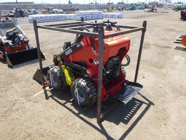 2026-sdlool-323tz-skid-steer-loader-image-4