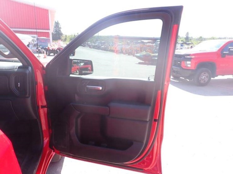 2023-chevrolet-silverado-1500-image-39